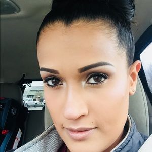 Meet your Posher, Alanna